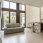 Apartman Guesthost - Elegant Loft With Balcony! *