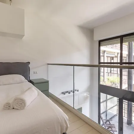 Elegant Loft With Balcony! Διαμέρισμα *